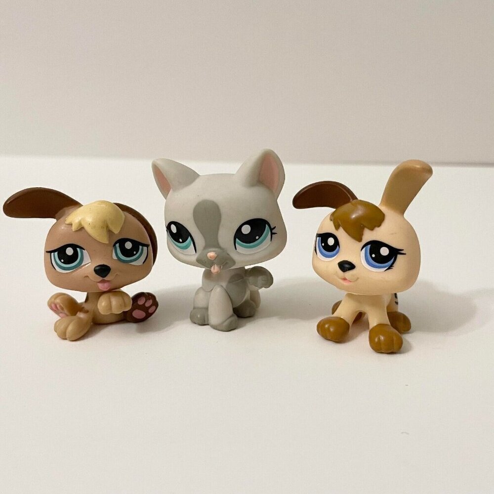 LPS Littlest Pet Shop Lot of 3 Puppy Dogs and Cat Licking Paw